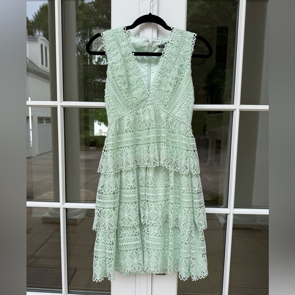 Gianni Bini Green Tiered Mini Lace dress size 2 mint green